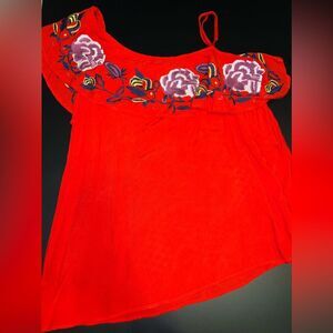 Entro Red Embroidered Off Shoulder Top Size Large EUC